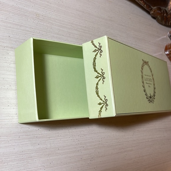 Laduree Pistachio Green Box Long - Picture 4 of 7